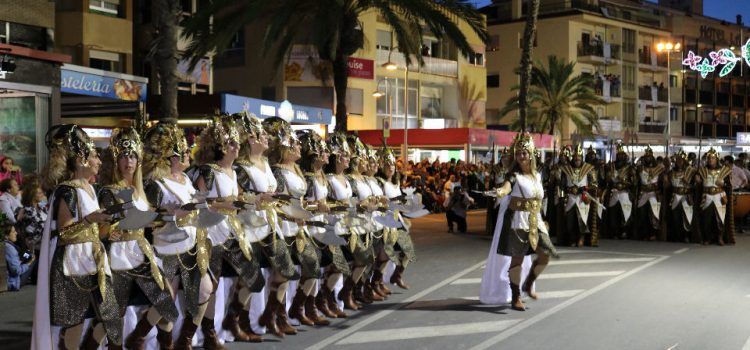 Ocho escuadras moras, seis cristianas y dos mixtas, entran en Peñíscola