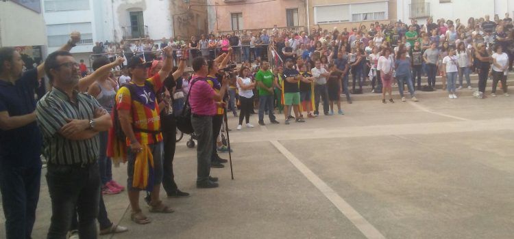 Concentració a Alcanar amb presència de l’alcalde de la Ràpita