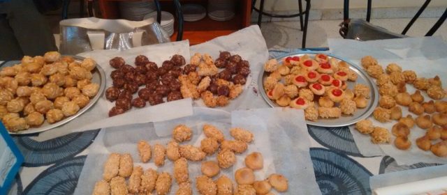 La Asociación de Enfermos Mentales elabora panellets