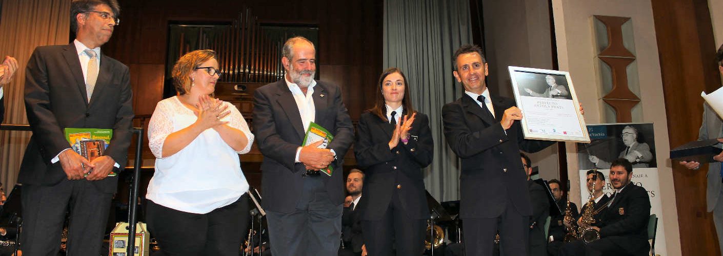 Benassal i Màlaga reten homenatge al mestre Perfecto Artola Prats