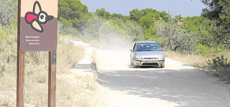 La limitación de la circulación de vehículos por la Serra d’Irta sigue sin definirse