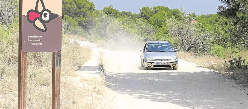 La limitación de la circulación de vehículos por la Serra d’Irta sigue sin definirse