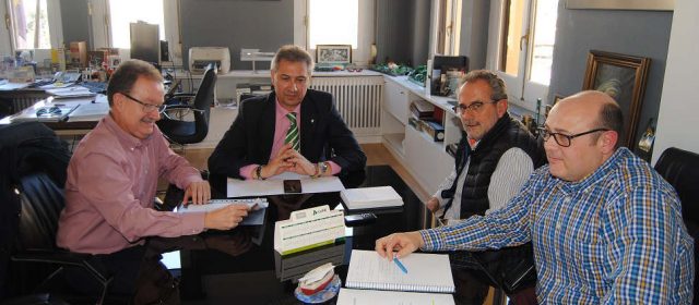 Alcalà negocia amb Adif millores per a l’estació de tren