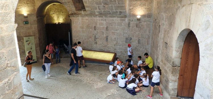 La Diputación invertirá casi un millón de euros durante 2018 en el Castillo de Peñíscola
