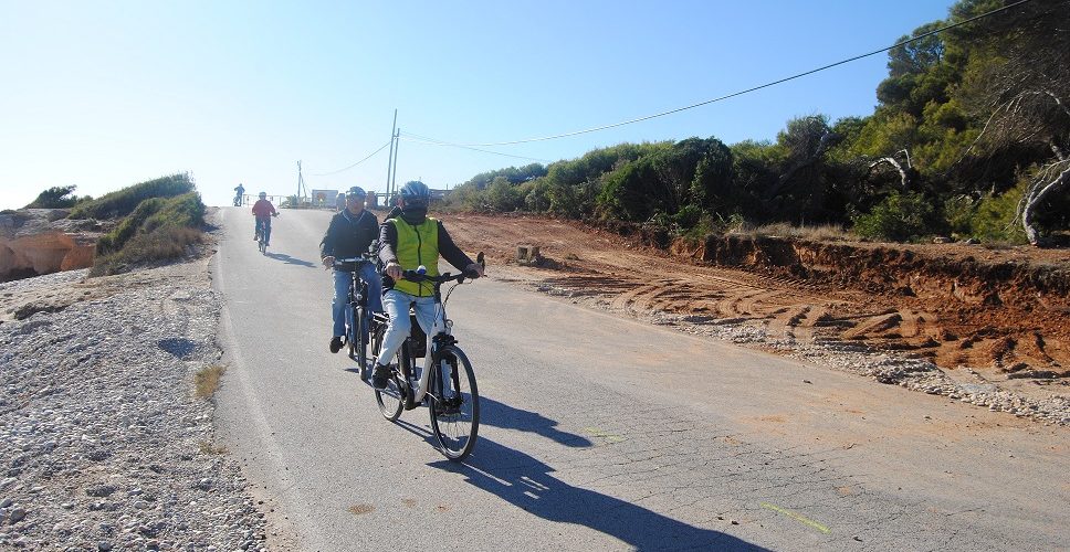 Comença la construcció d’una zona peatonal i carril bici al camí l’Atall d’Alcossebre