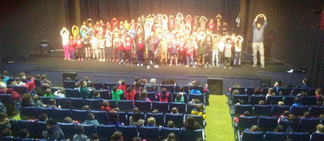 Els escolars canten nadales a l’Orfeó d’Ulldecona