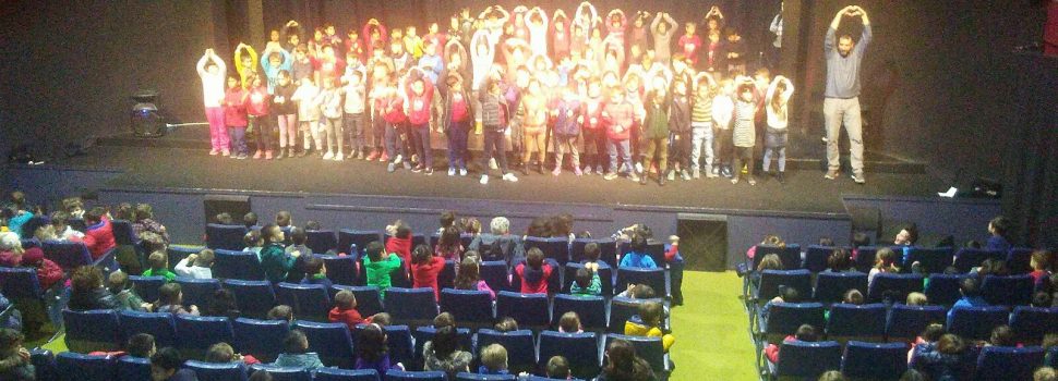 Els escolars canten nadales a l’Orfeó d’Ulldecona