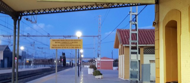 Usuaris del tren volen detalls concrets sobre l’ampliació promesa
