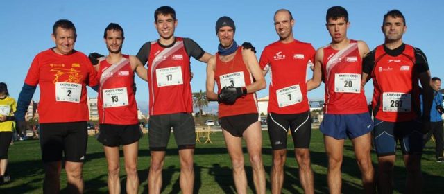 Set podis per a atletes del CE Vinaròs en el Cros de Benicarló