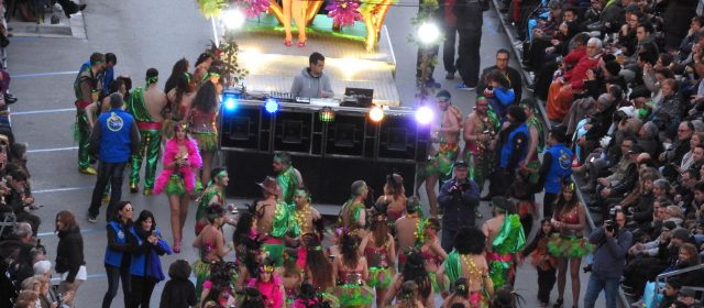 A vueltas con el circuito abierto de los desfiles del Carnaval 2018