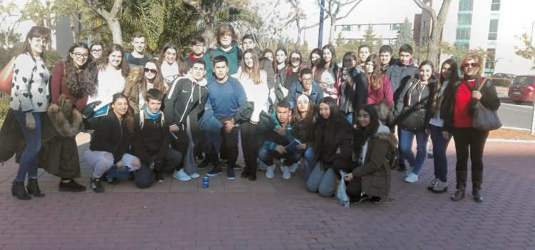 L’IES Joan Coromines, de pràctiques a la UJI