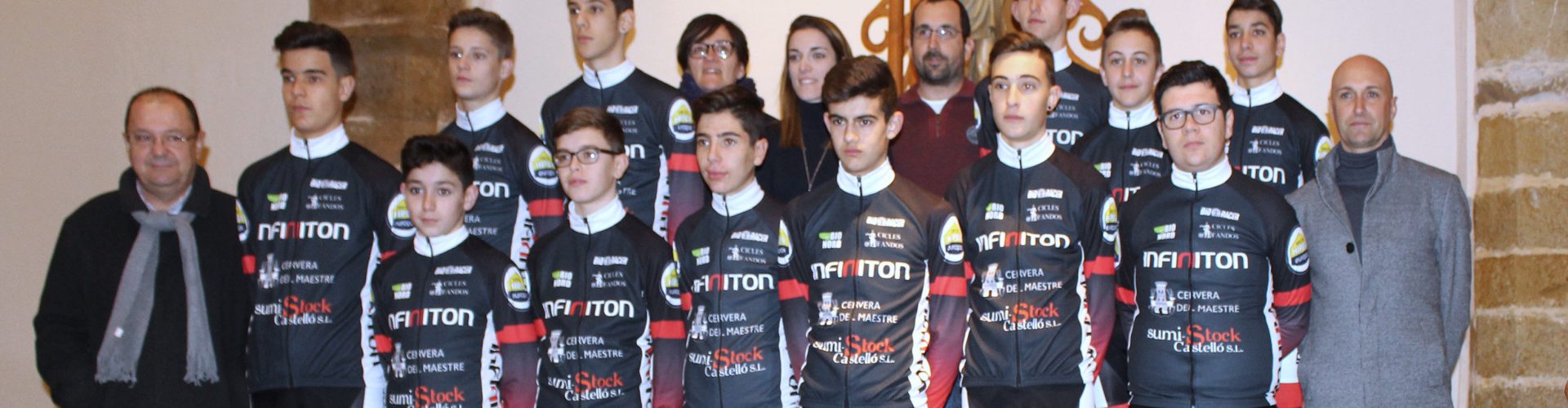 Presentación de la plantilla del “Hiper Europa Infiniton – Cervera – Sumistock”