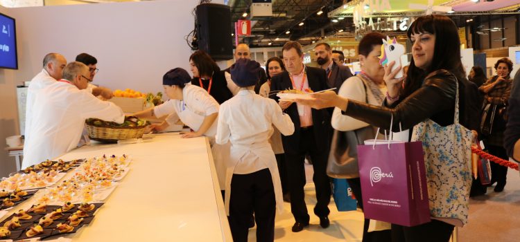Peñíscola lleva sus Platos de Cine a Fitur