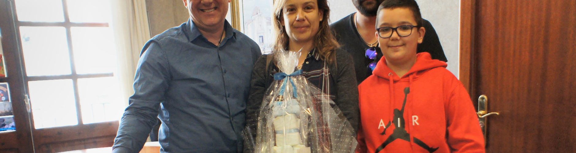 Obsequi de l’Ajuntament al primer nadó