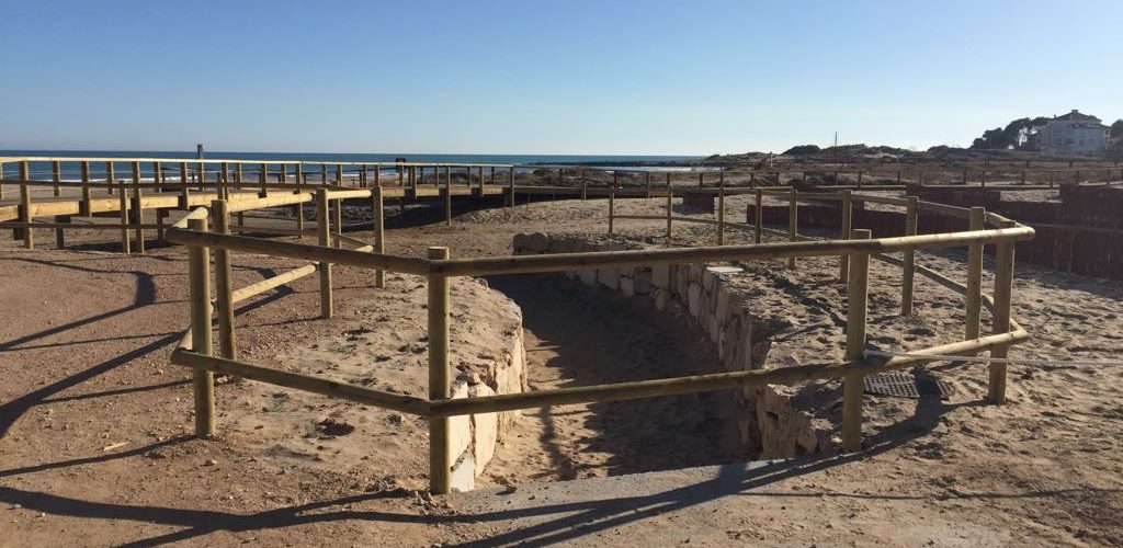 Nova zona de vianants al costat de la platja del Carregador d’Alcossebre