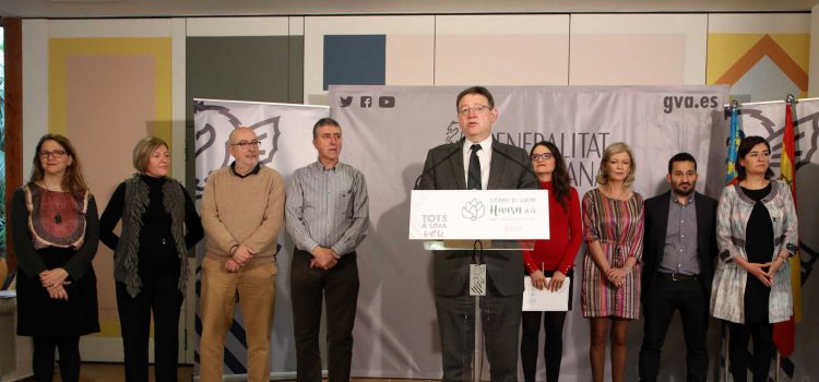 Puig anuncia en Benicarló  que el Consell reclamará una ‘reforma profunda’ de la Constitución