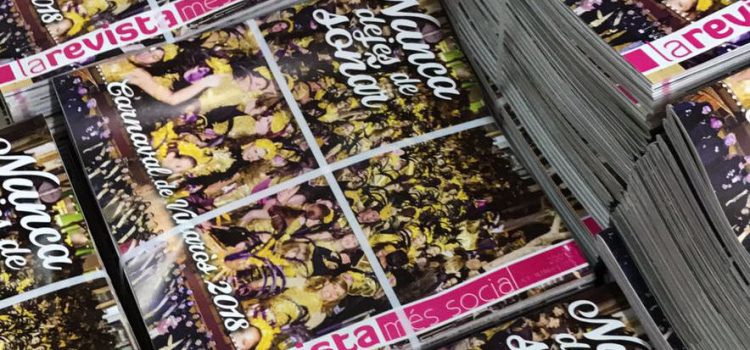 2.000 fotos en una revista muy carnavalera