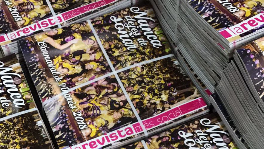 2.000 fotos en una revista muy carnavalera