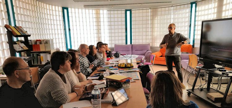 Els mestres es formen en robòtica