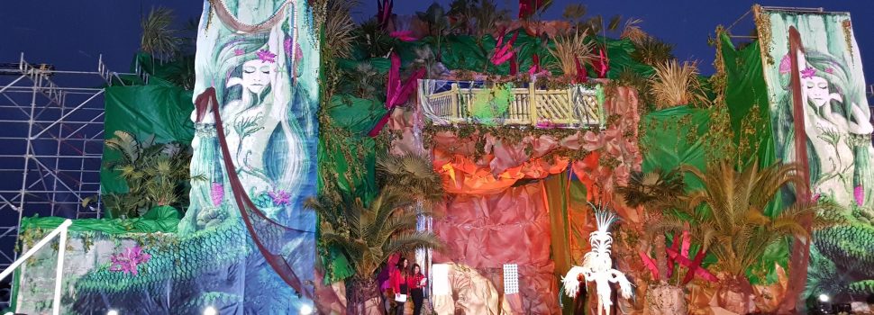 Gala de reines infantils amb pluja