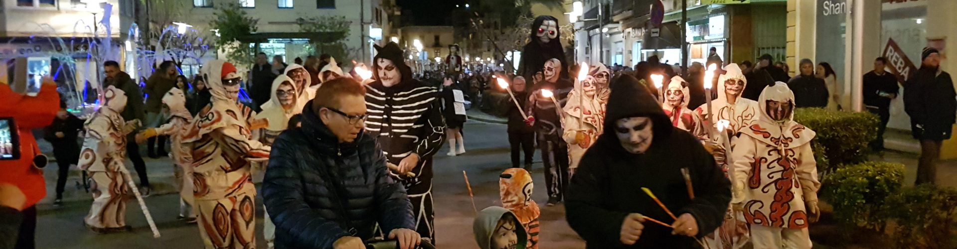 L’enterro de la sardina i la cremà del Carnestoltes, en vídeos