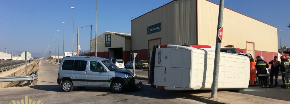 Accident al vial de servei de la N-238