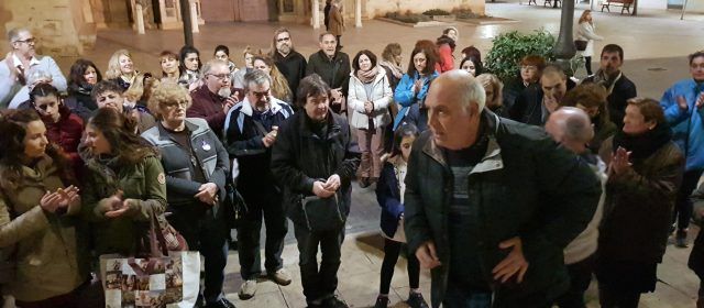 El recuerdo mensual de la víctimas de género por “Mi mano es tu apoyo”