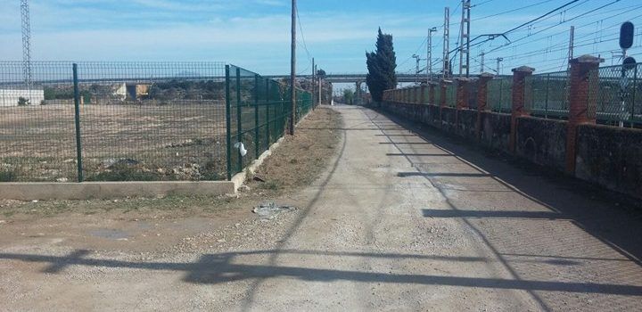 Vinaròs continua netejant i millorant camins i solars del terme