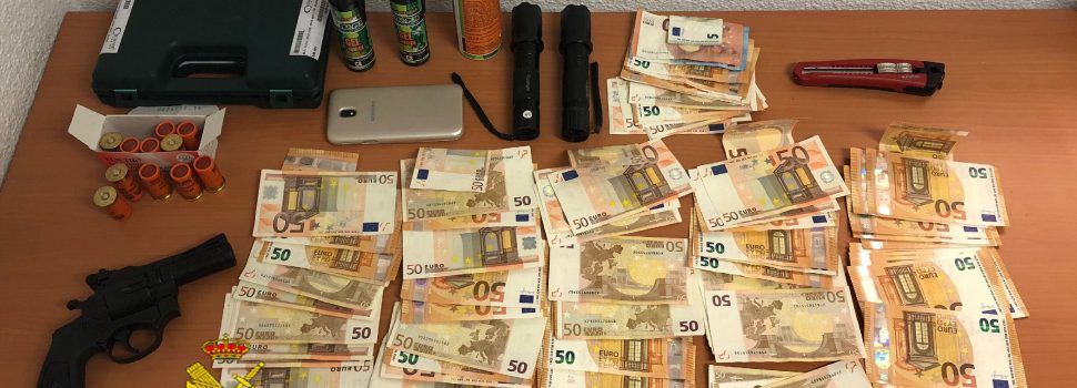 Detenido por daños, atentado a la autoridad y tenencia ilícita de armas prohibidas