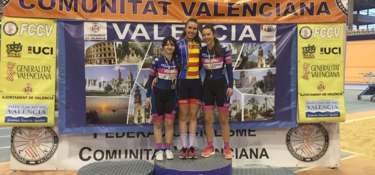 Carla Pruñonosa i Joan Conesa, de Càlig, èxits en el Campionat valencià de pista de ciclisme