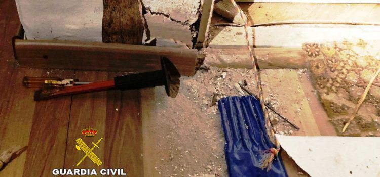 Cuatro detenidos cuando intentaban robar en una vivienda de Vinaròs