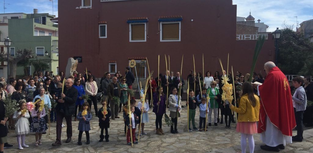 L’església parroquial de S.Magdalanea informa sobre els horaris de Setmana Santa