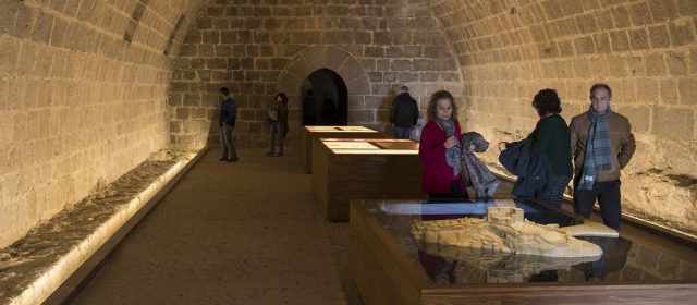 Más de 4.000 turistas disfrutan de las exposiciones del castillo de Peñíscola este puente de Fallas