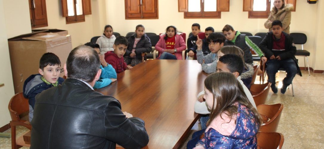 Els alumnes del CEIP Albert Selma visiten l’Ajuntament de Sta. Magdalena