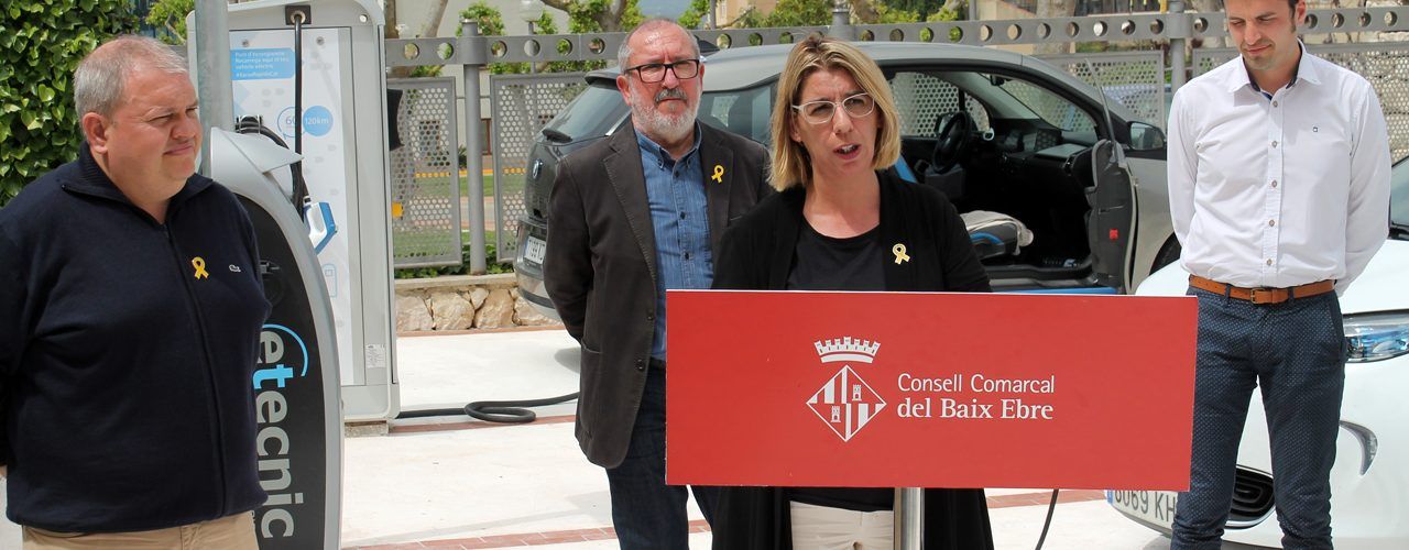 El Consell Comarcal del Baix Ebre posa en marxa una estació de recàrrega per a vehicles elèctrics