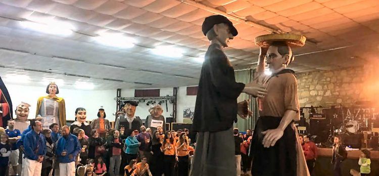 Sortida dels nanos i gegants de Vinaròs a Valdealgorfa