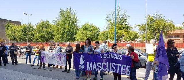 Concentració davant dels jutjats contra la sentència de La Manada