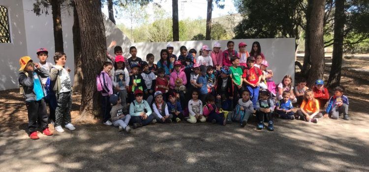 L’Escola de  Pasqua de Sta. Magdalena de visita a Sant Vicent