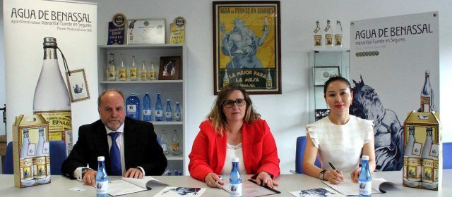 Agua de Benassal se consolida en China