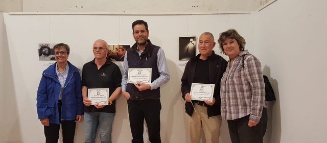 Aparicio, Bautista y Rubio recibieron los premios del concurso de Semana Santa