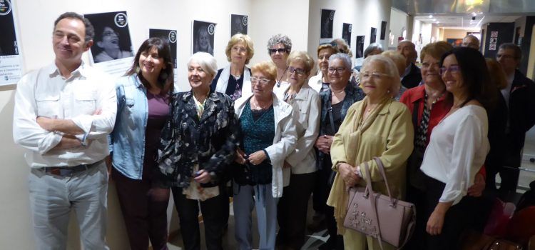 La Biblioteca de Vinaròs acull l’exposició Són Riures del Club de la Vida