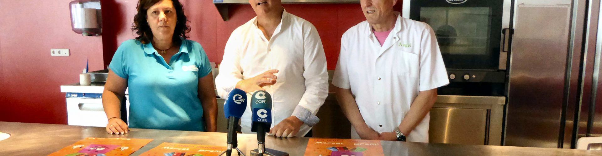 Comerç presenta la nova campanya de xecs regal del Mercat Municipal