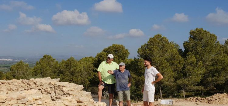 Visita a la nova campanya arqueològica al jaciment iber del Puig de la Misericòrdia