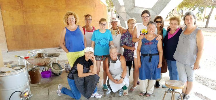 La Escola d’Art de Vinaròs practica una nueva técnica de cocción fermentando harina y levadura