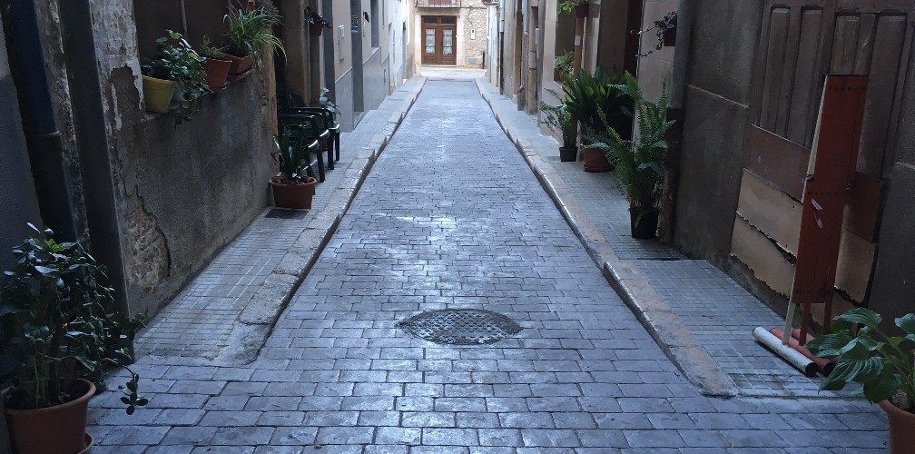Acaben les obres de pavimentació dels carrers del Perxe i de les Eres de La Jana