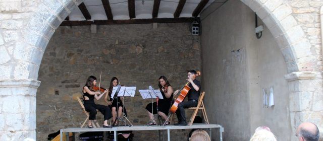 Sons de l’interior a la plaça de Portell