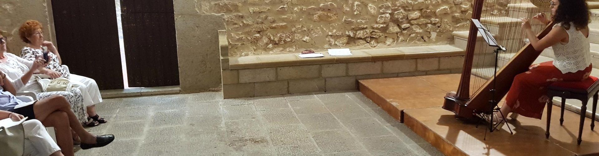 Concert d’arpa de la canareva Agnès Camatxo a l’ermita