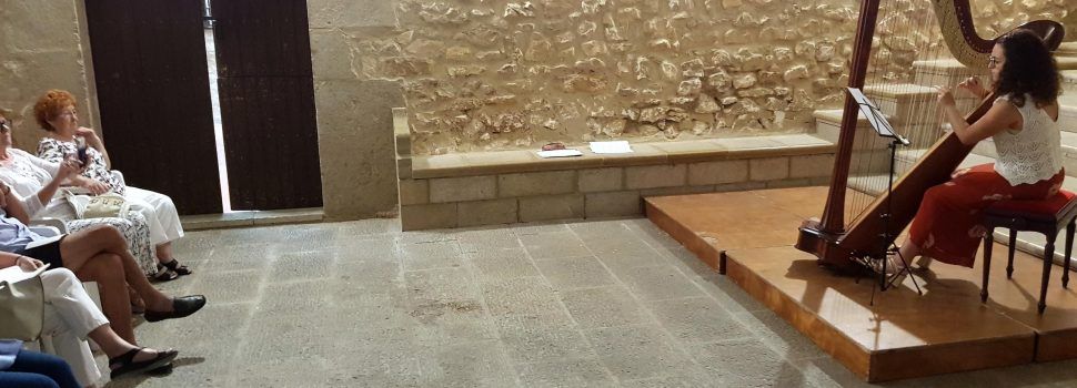 Concert d’arpa de la canareva Agnès Camatxo a l’ermita