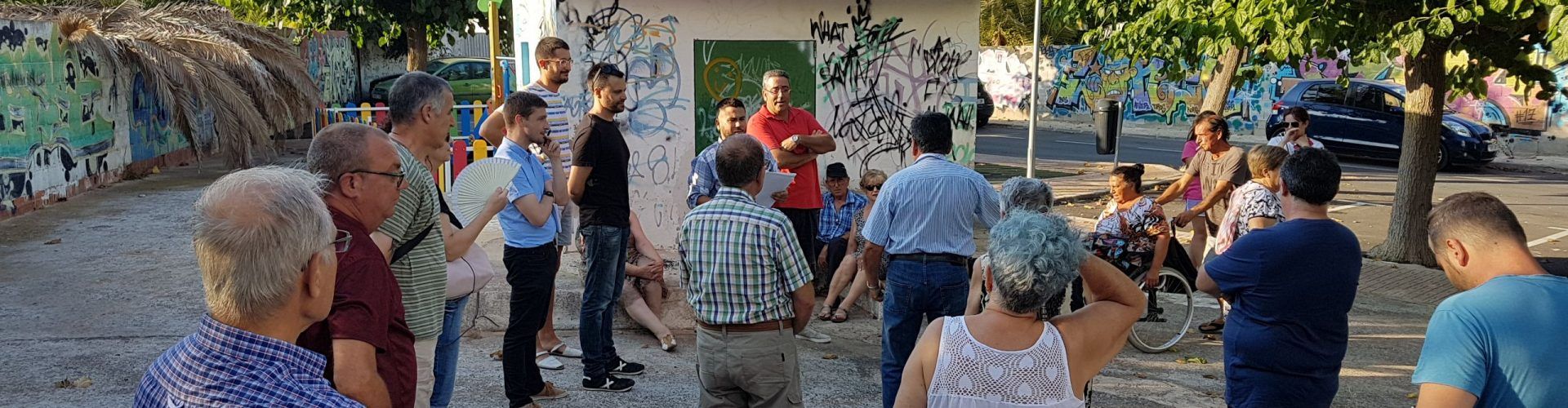 Los vecinos de la Colonia Europa reivindican mejoras ante los representantes municipales