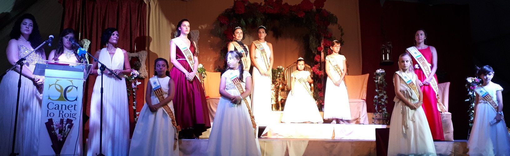 Mariona Bengochea i Selena Vallés, coronades Reines de les Festes de Canet lo Roig